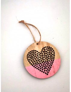 Corazón de madera rosa
